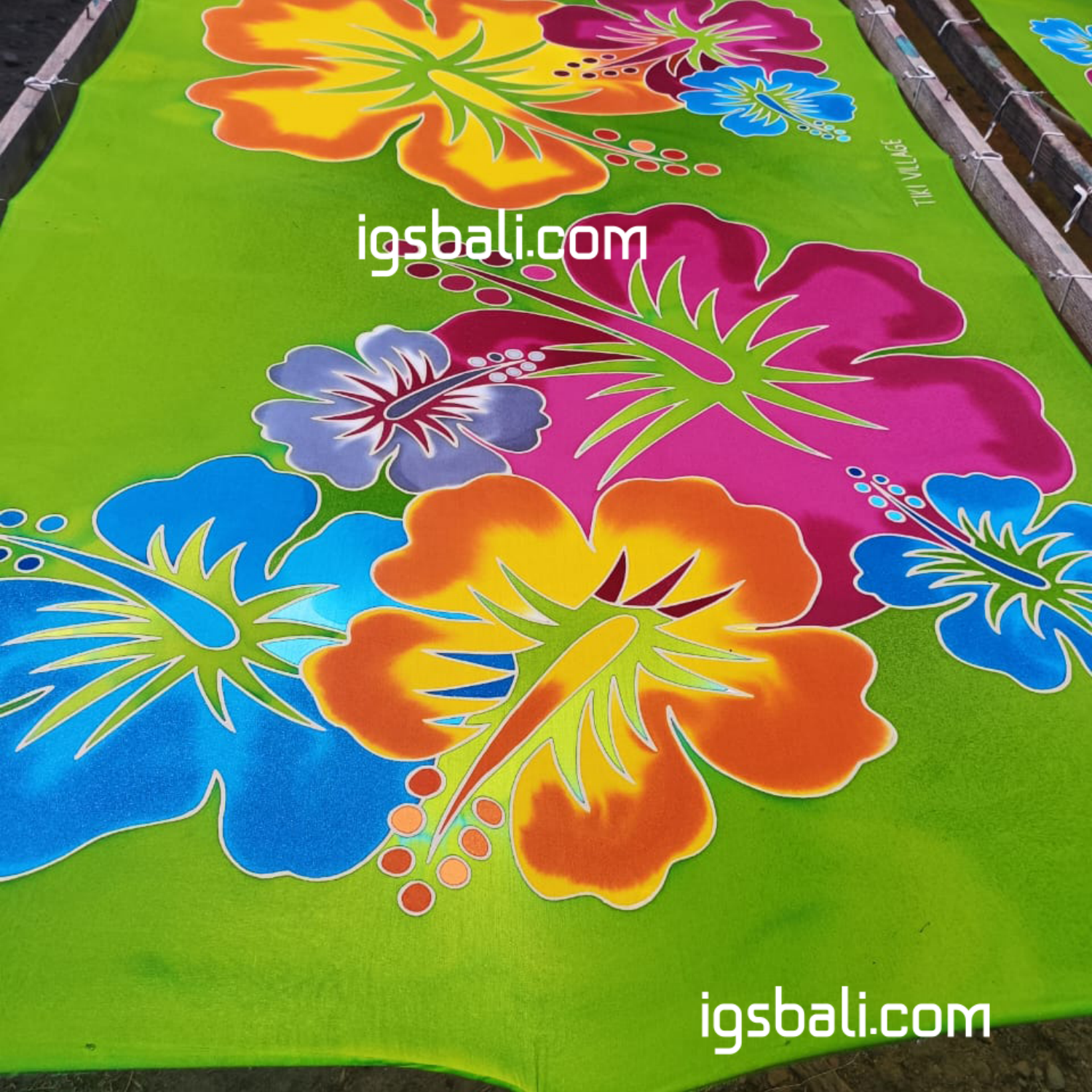 Fabricant pareos peint main Bali Indonesie usine